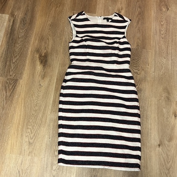 Banana Republic Boucle Tweed Striped Red White and Blue Sheath Dress size 0 - Picture 4 of 8